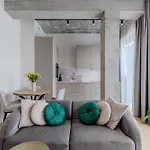 River Premium فروتسواف
