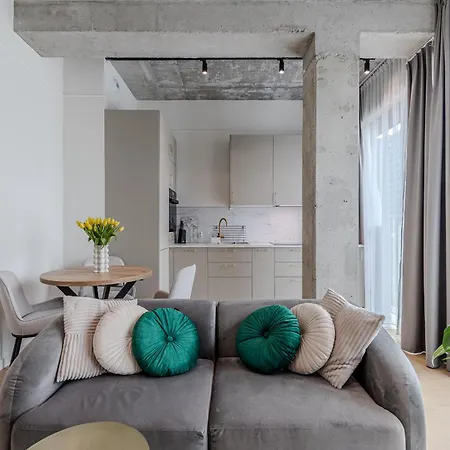 River Premium ורוצלב